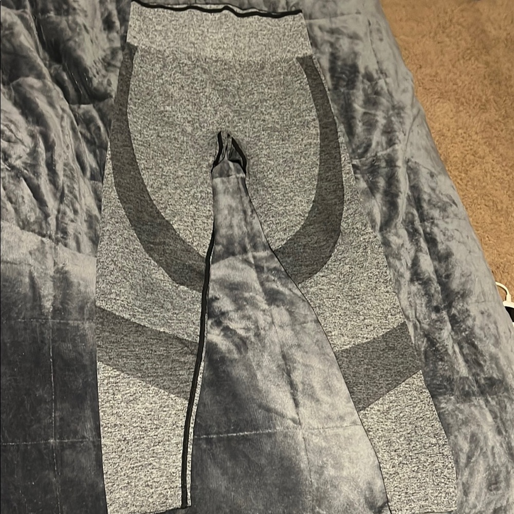 Gray High-Waisted Leggings